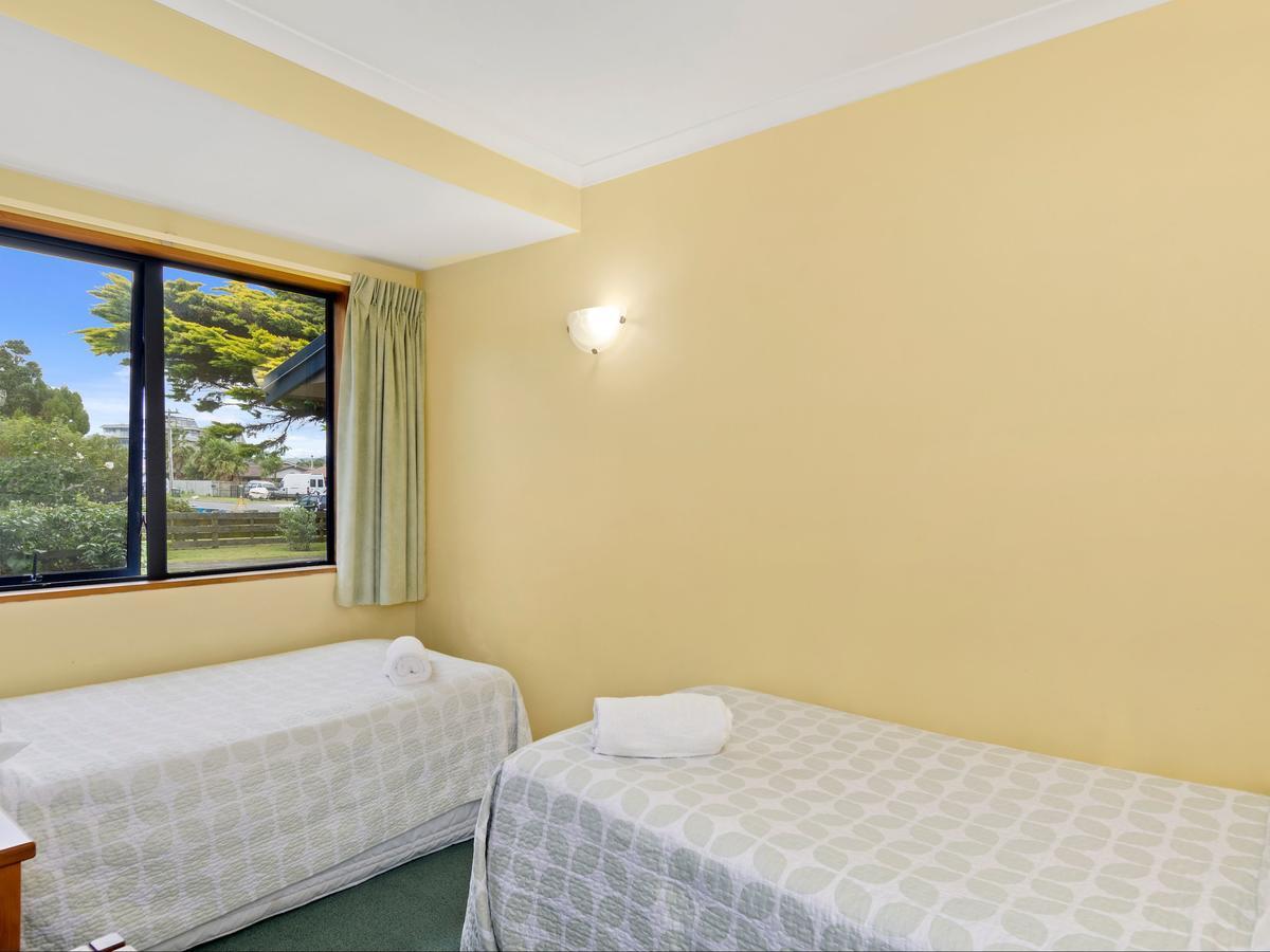 Boatshed Motel Apartments 마운트마운가누이 외부 사진