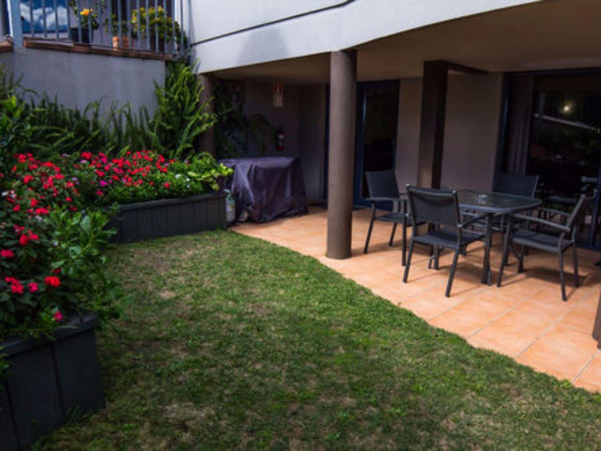 Boatshed Motel Apartments 마운트마운가누이 외부 사진